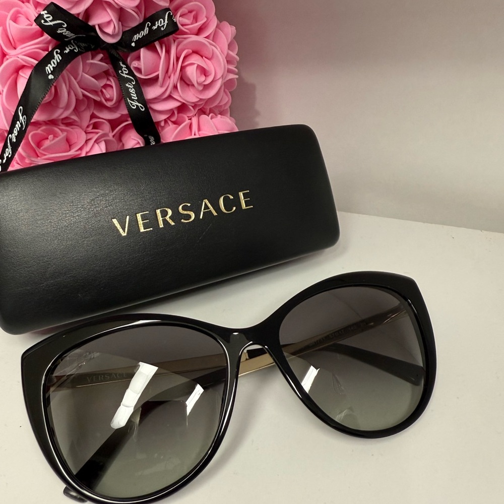 Versace Elegant Black Sunglasses